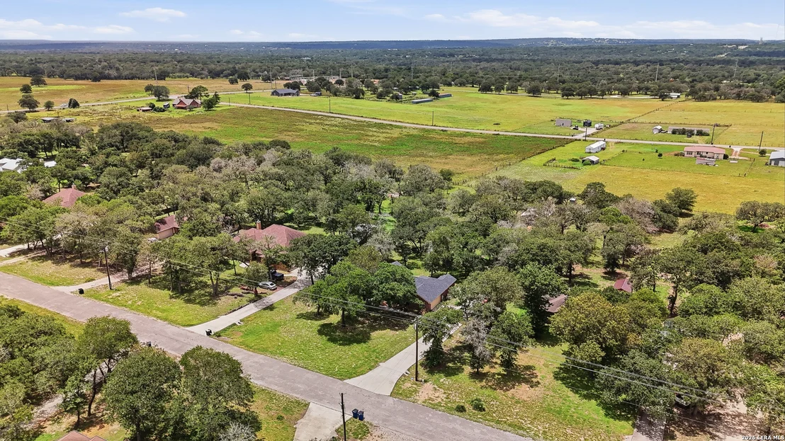 Photo of 521 JACOBS LN
