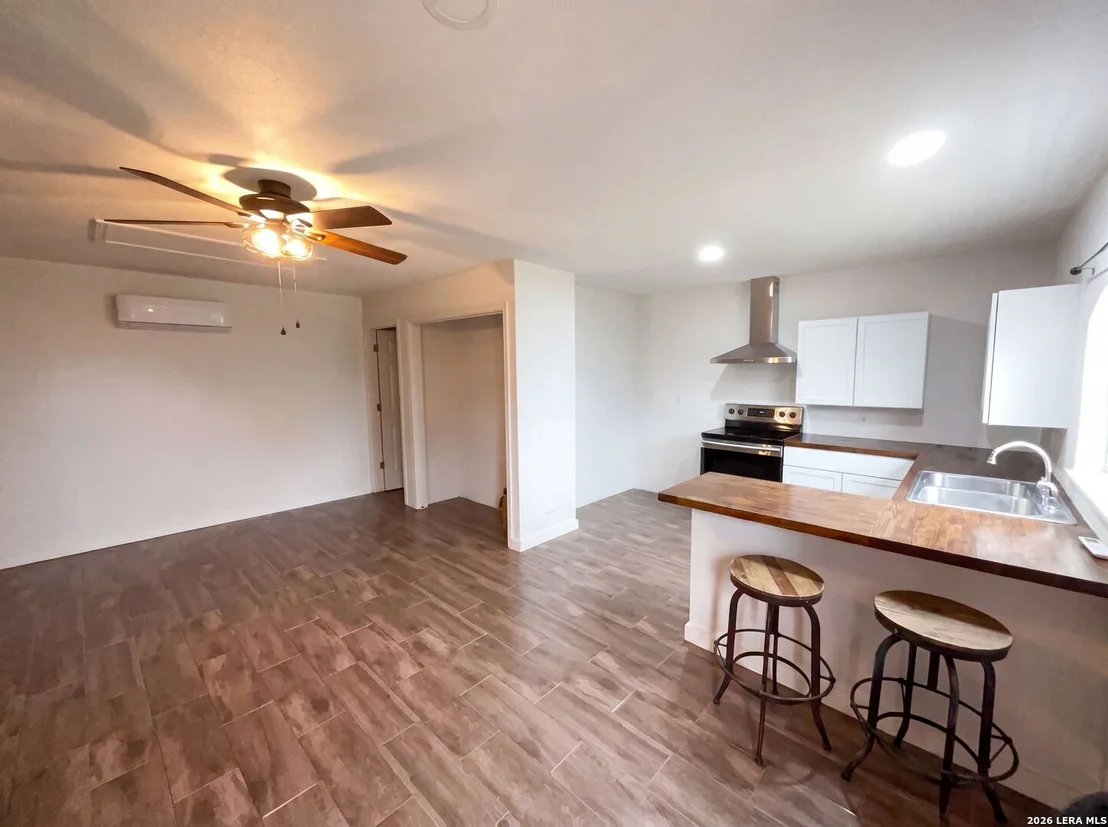 Photo of 130 LOG CABIN WAY