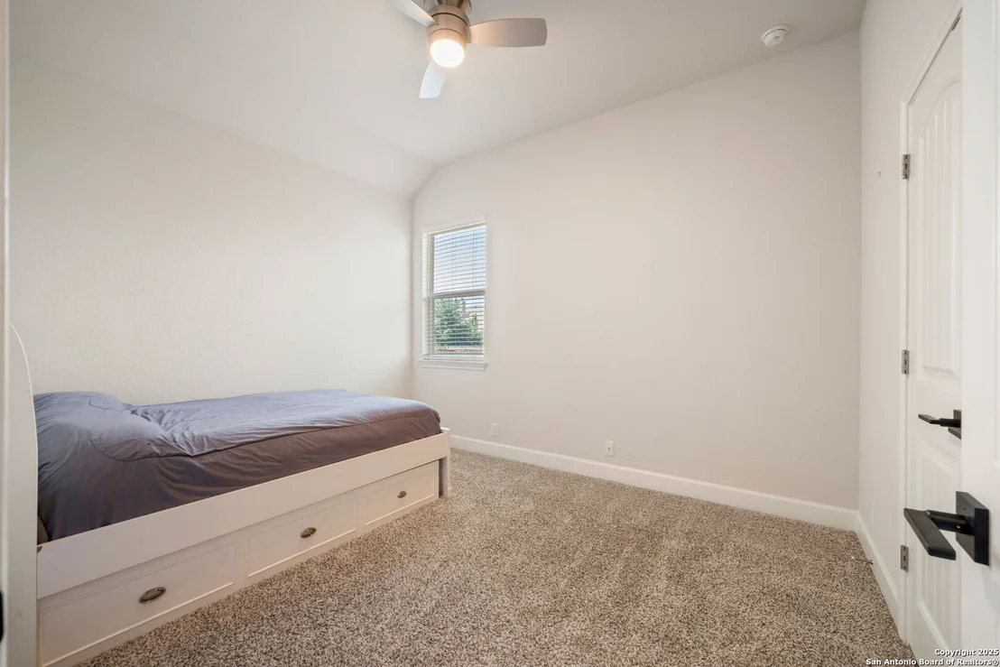 Photo of 122 Noble Woods