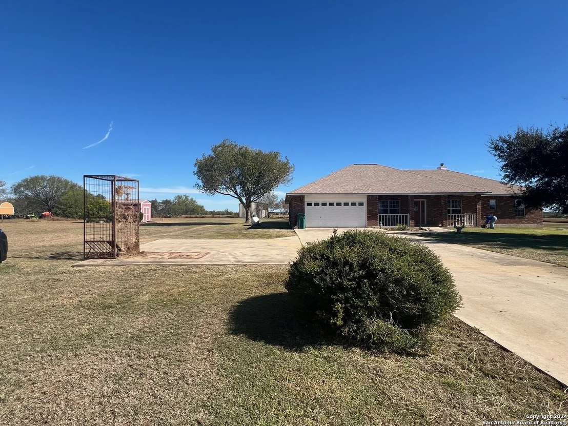 Photo of 677 DEER TRAIL DR