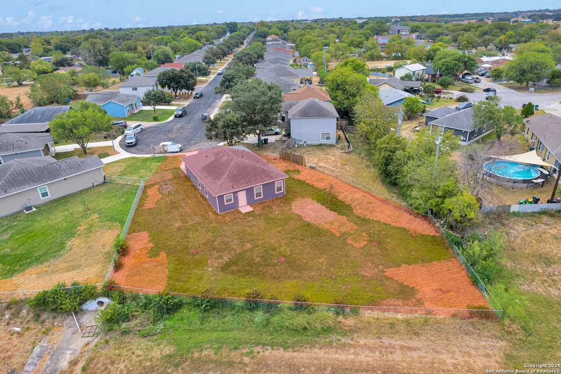 Photo of 519 PRECIOUS DR