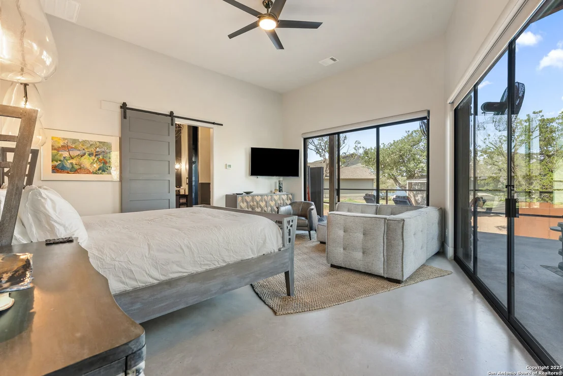 Photo of 106 laguna