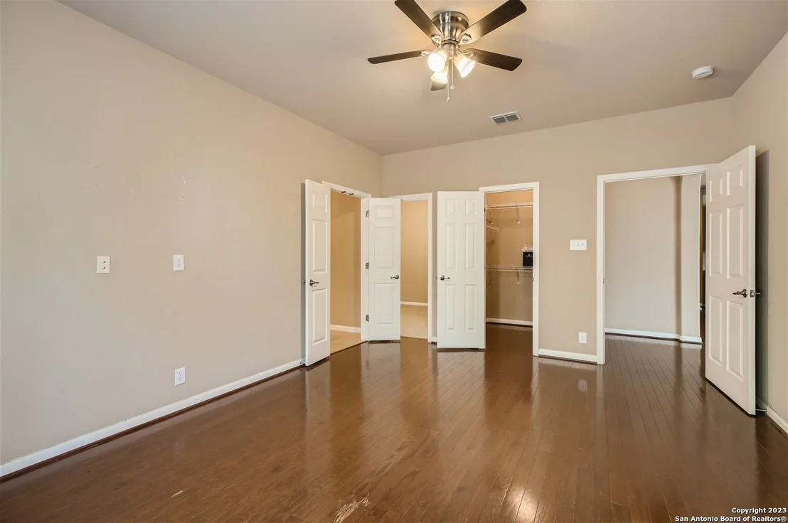 Photo of 1302 Magellan