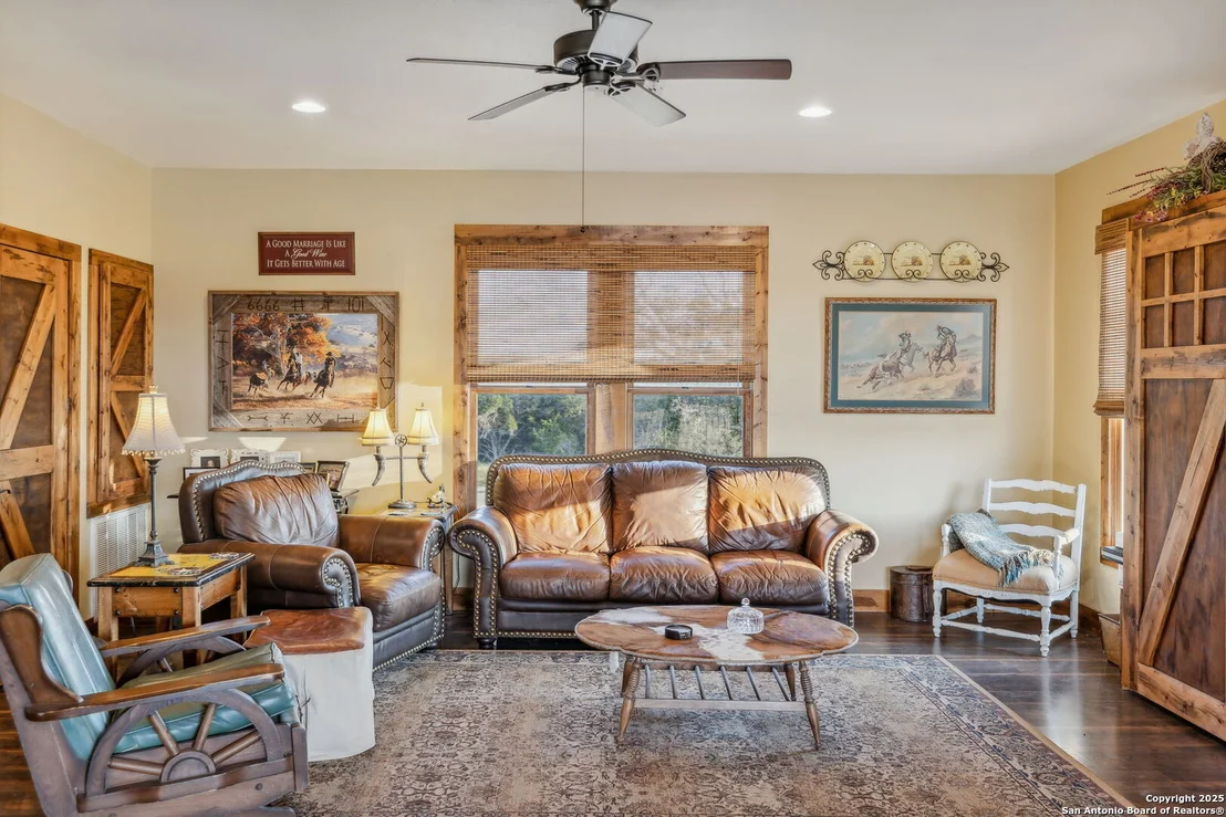 Photo of 232 N Stoneleigh Rd.