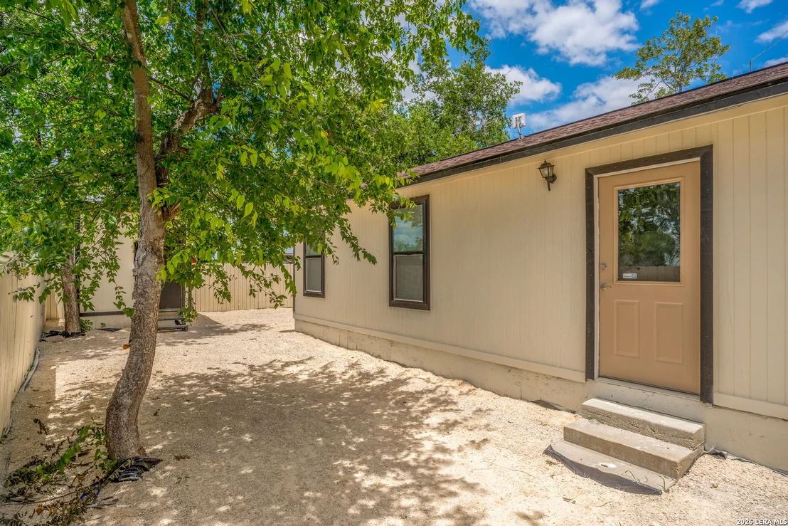 Photo of 8701 County Road 128