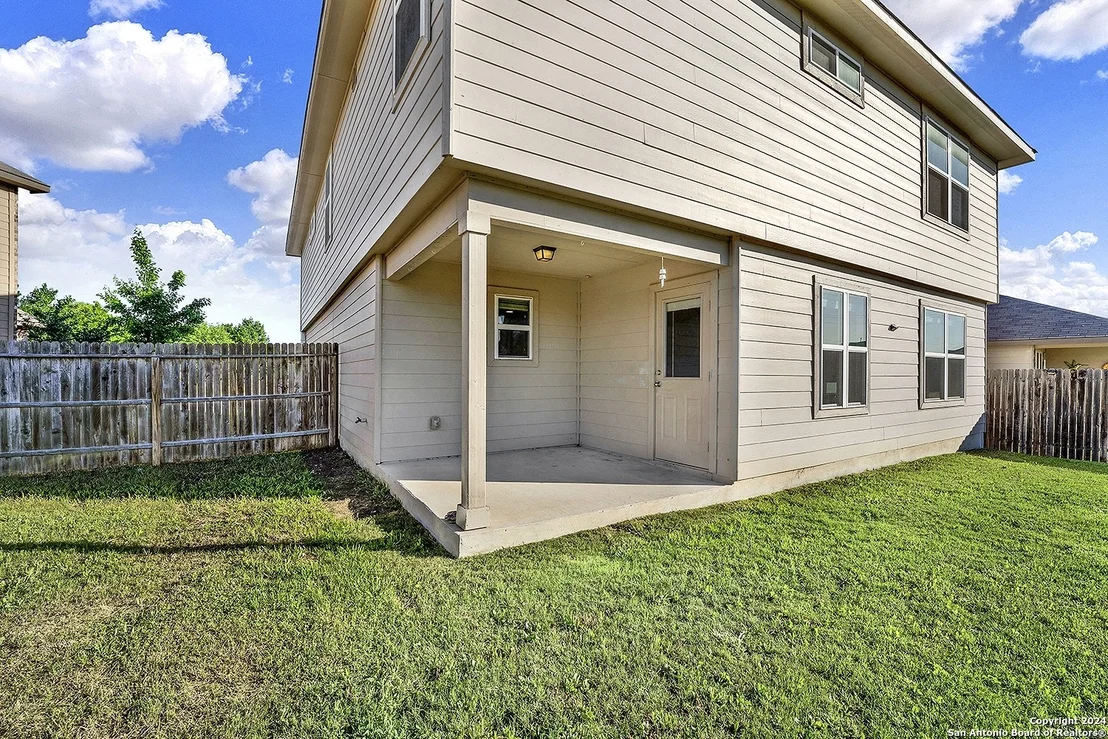Photo of 8702 Addison Rdg