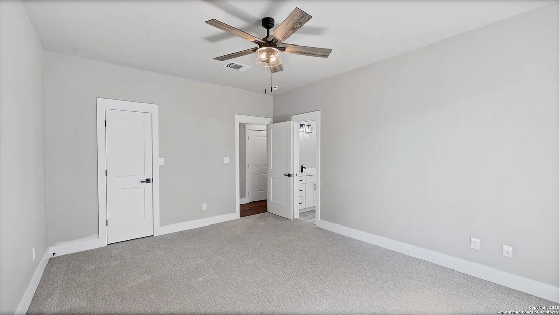Photo of 725 Winding View