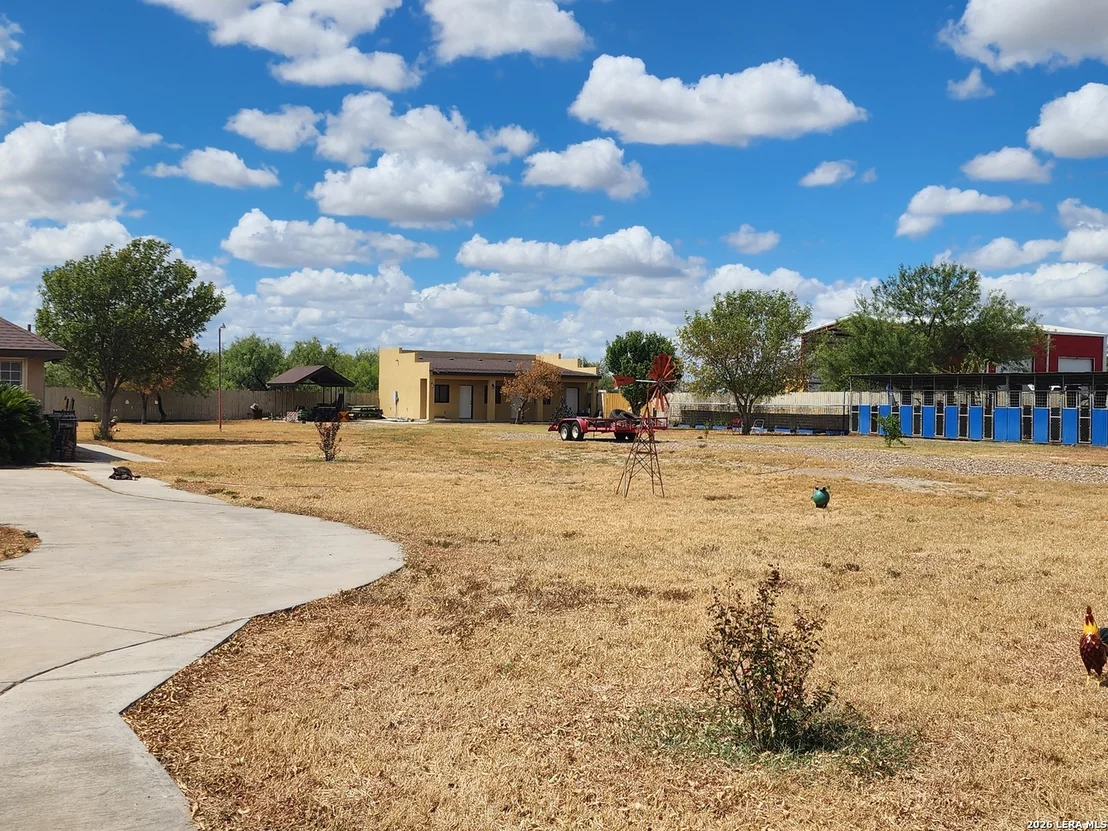 Photo of 210 COUNTY ROAD 237