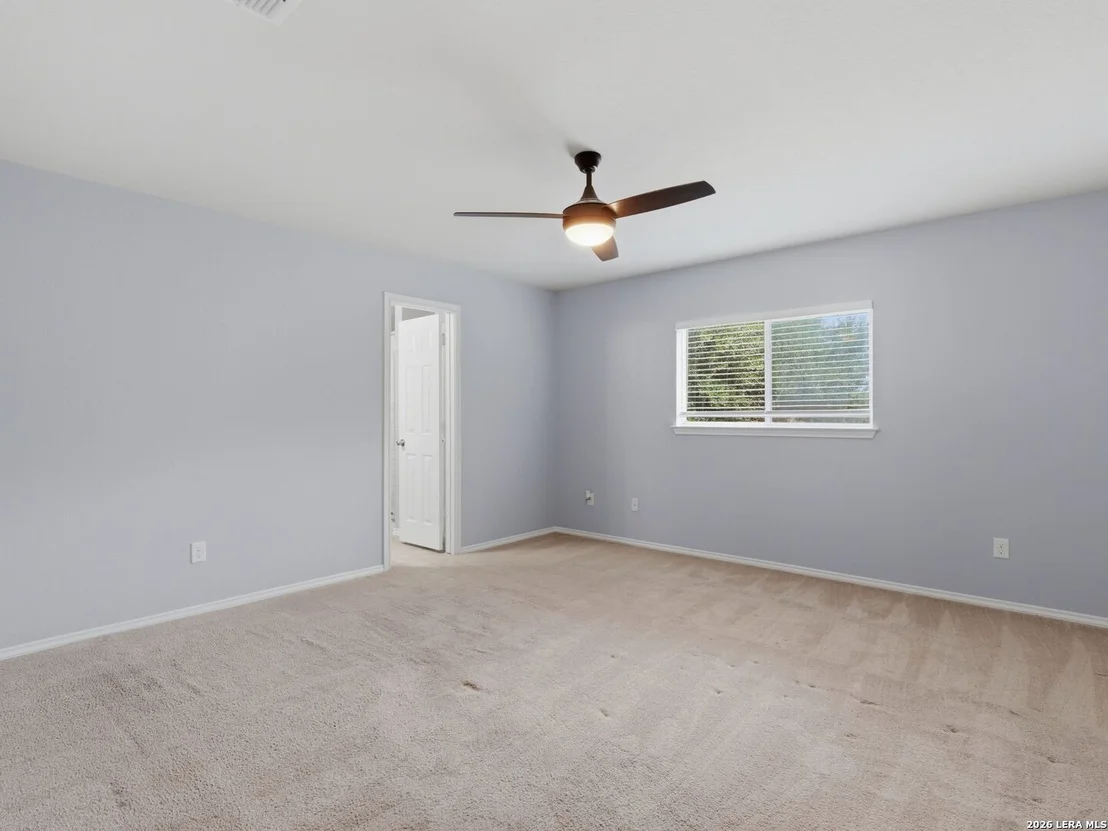 Photo of 414 WALNUT CRST