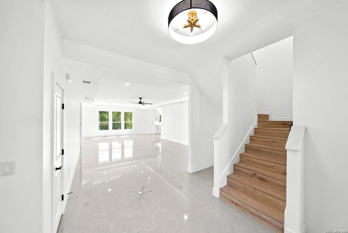 Photo of 7166 Newman Blvd