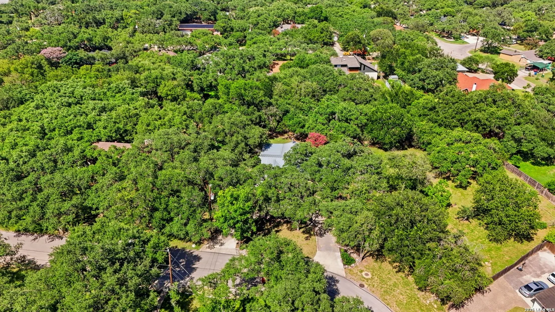 Photo of 16710 Lilly Crest