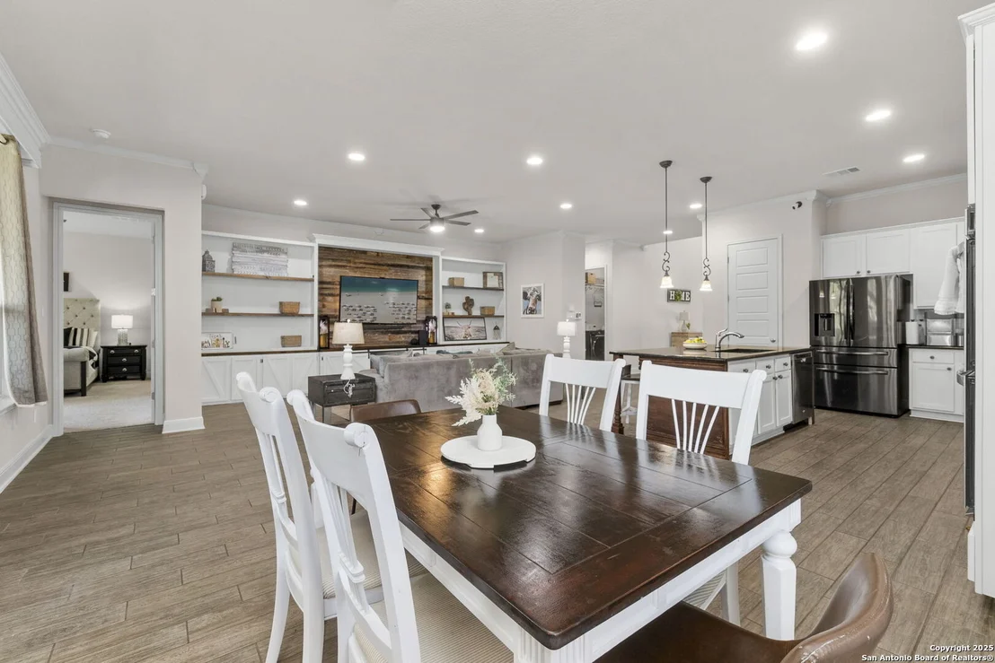 Photo of 28968 Windlesham Way