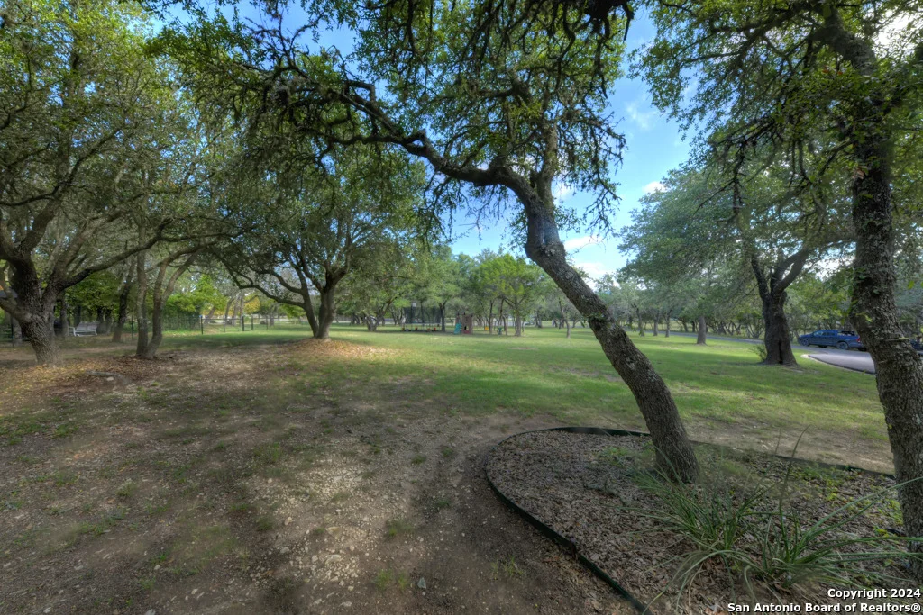 Photo of 172 LAKE FRONT DR