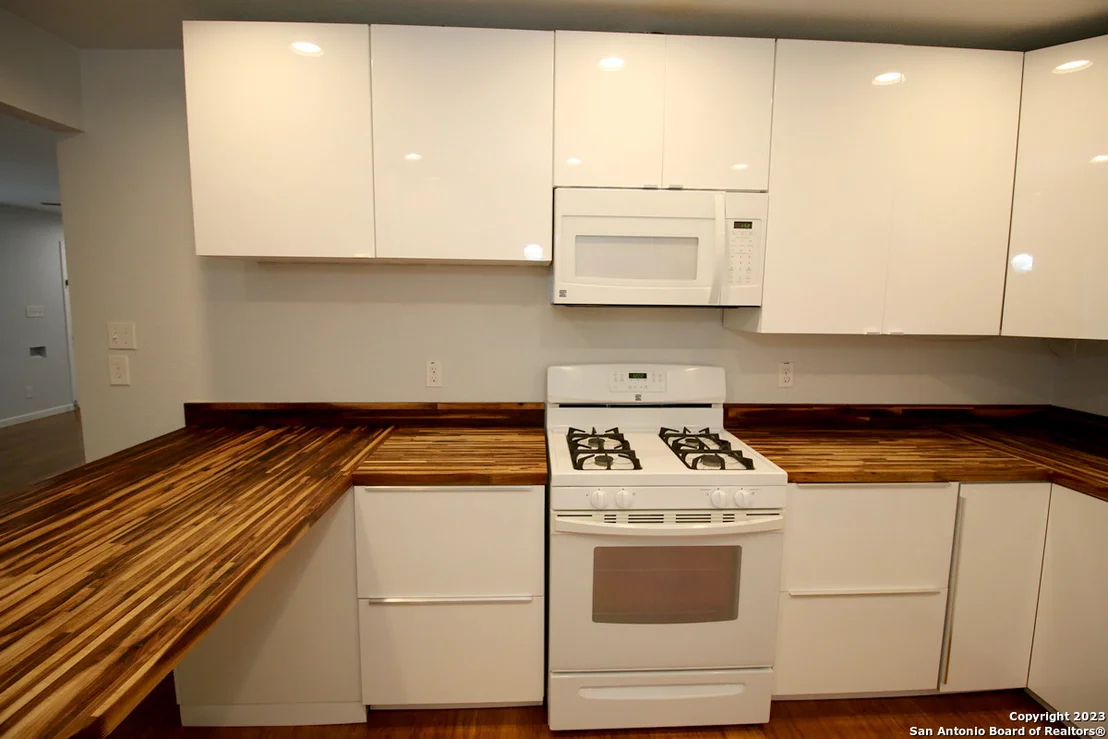 Photo of 64 Vaughan Pl