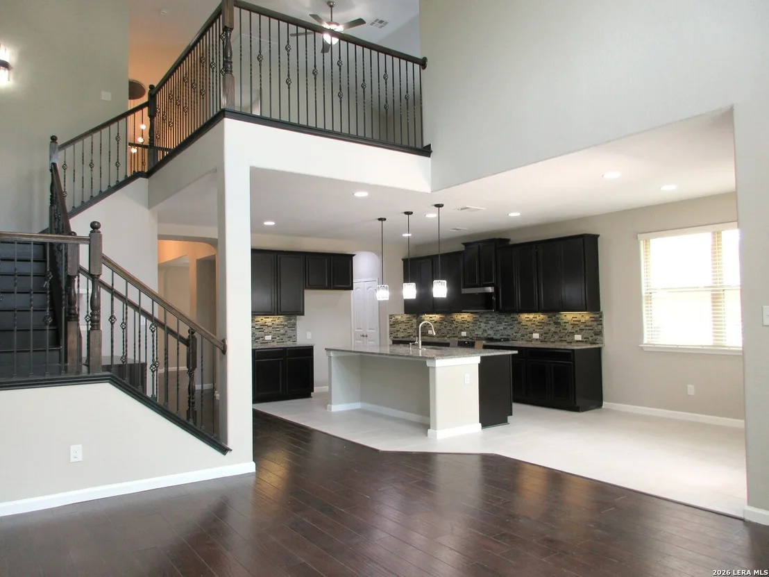 Photo of 261 PRAIRIE VIS