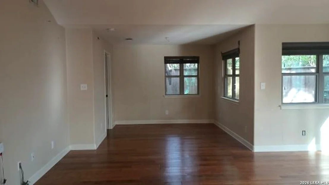 Photo of 14603 Custer