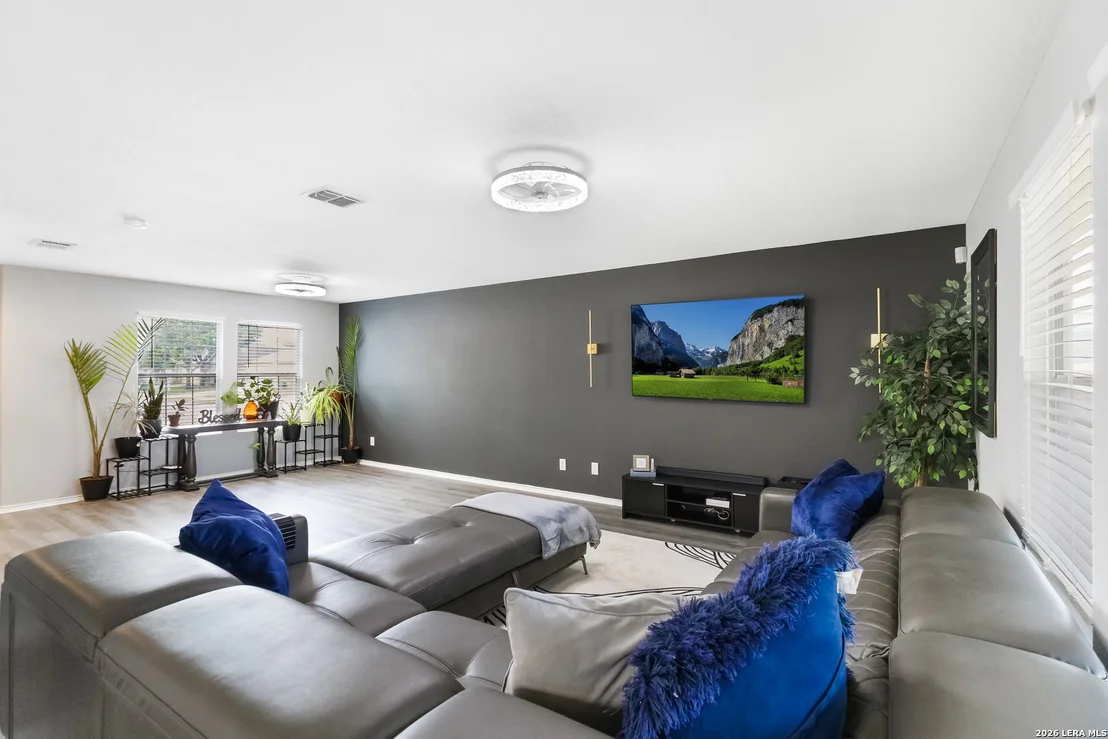 Photo of 105 Hawks Meadows