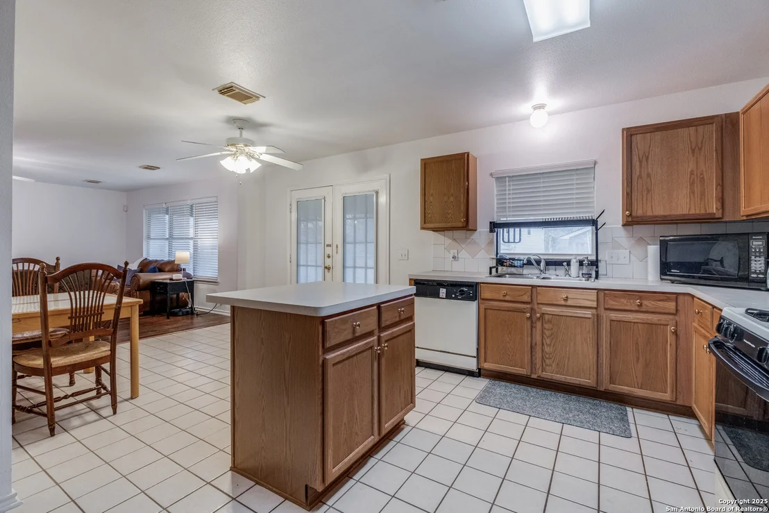 Photo of 10323 Mission Creek