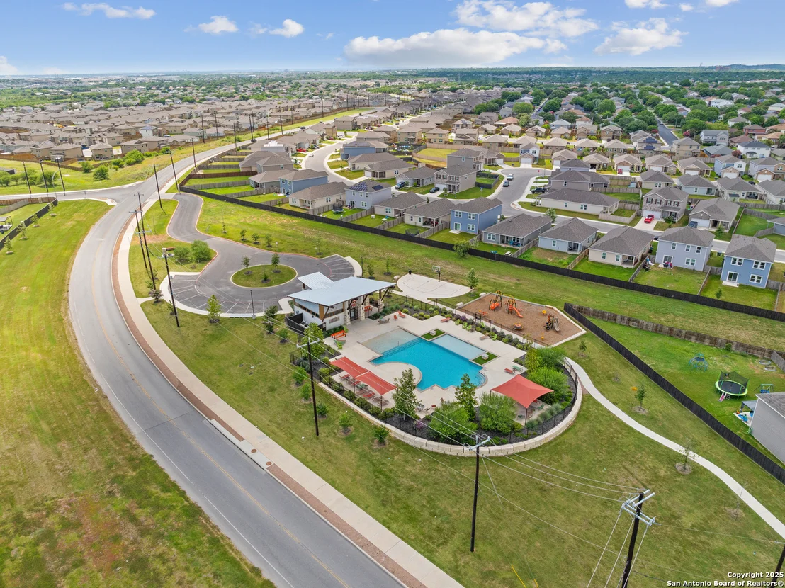 Photo of 5806 Gulf Meadow