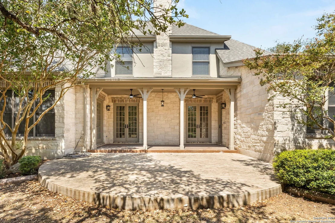 Photo of 25960 Bent Bluff