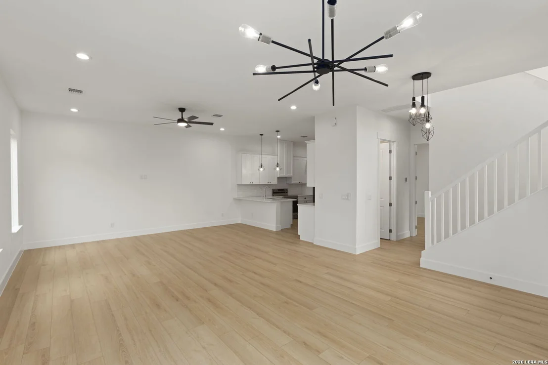 Photo of 104 MAGNOLIA CIR