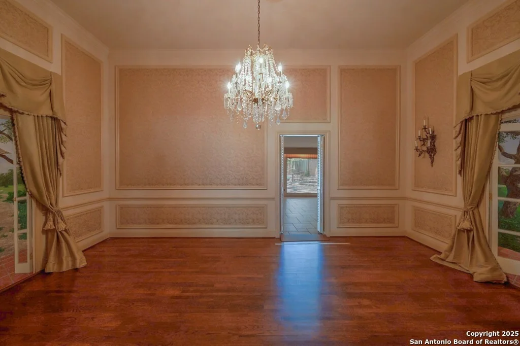 Photo of 52 Encino Loma