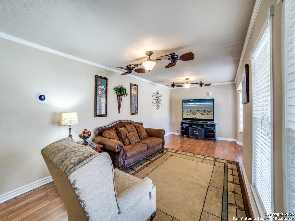Photo of 6002 Sandwick