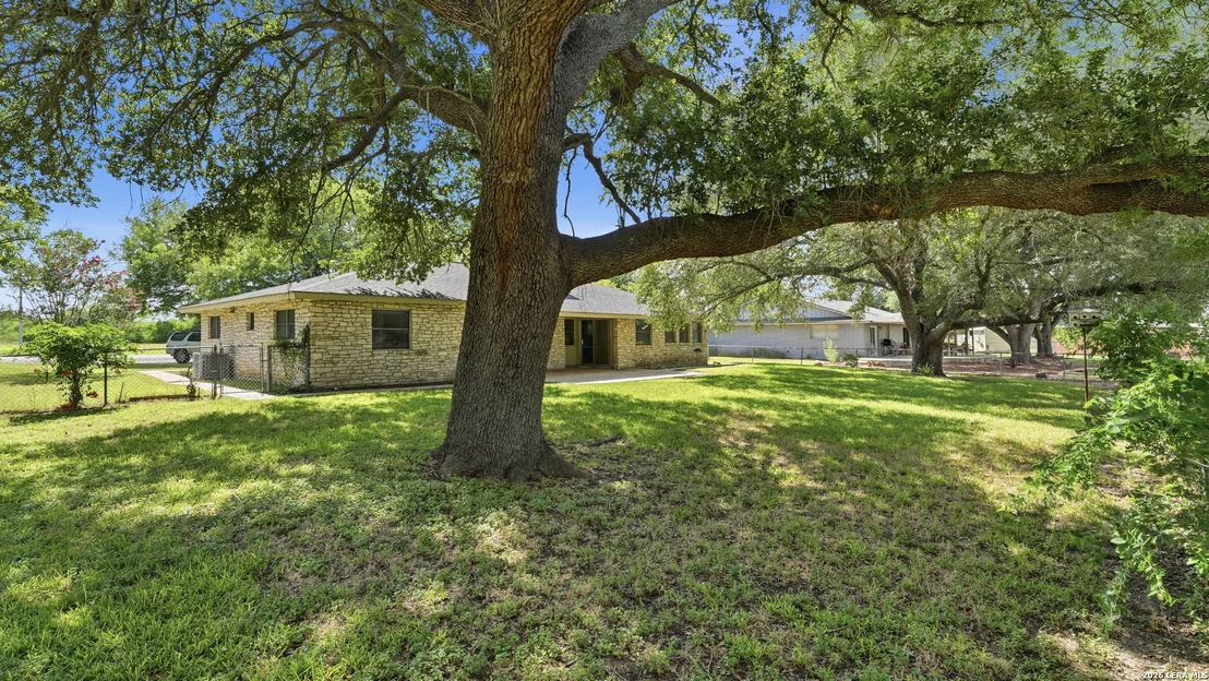 Photo of 603 RIVER OAK DR