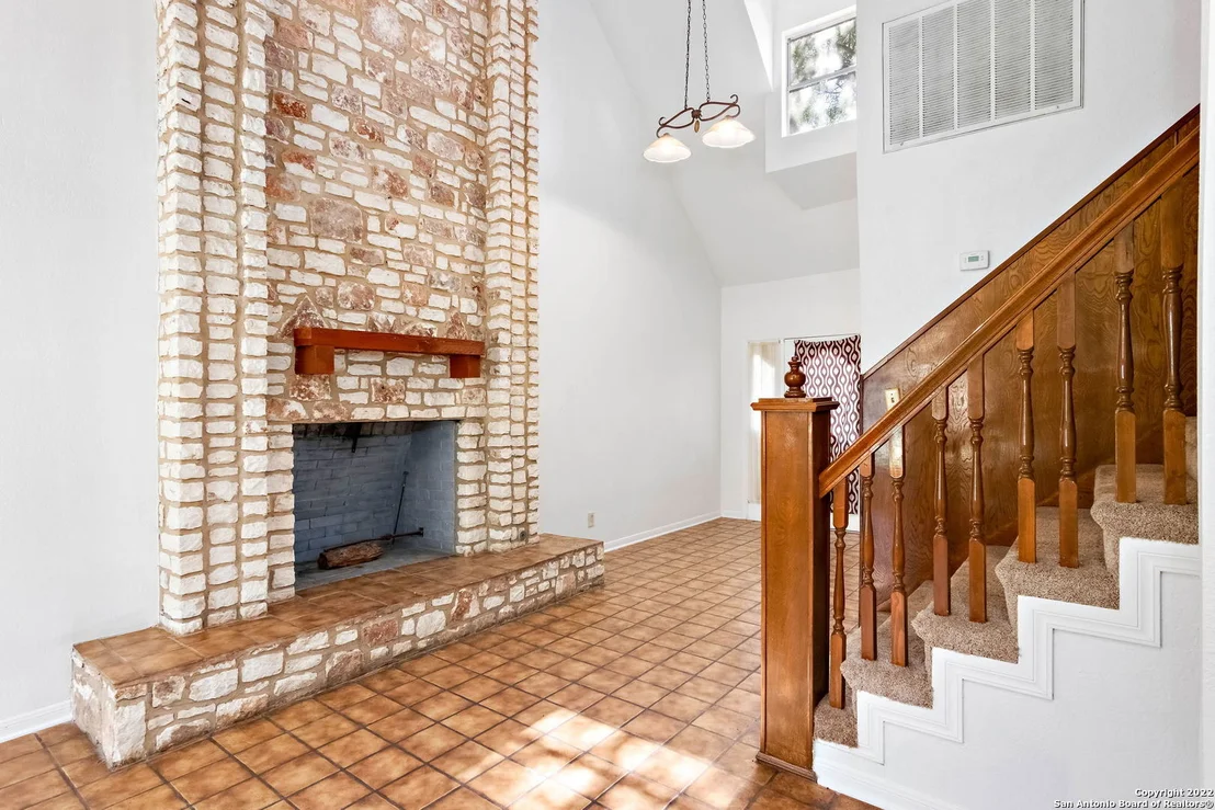 Photo of 4018 MEEKS AVE