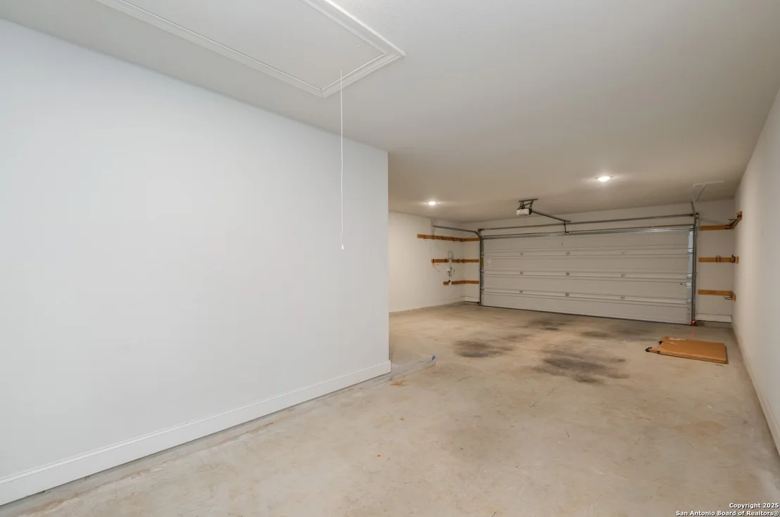 Photo of 1053 Carriage Loop