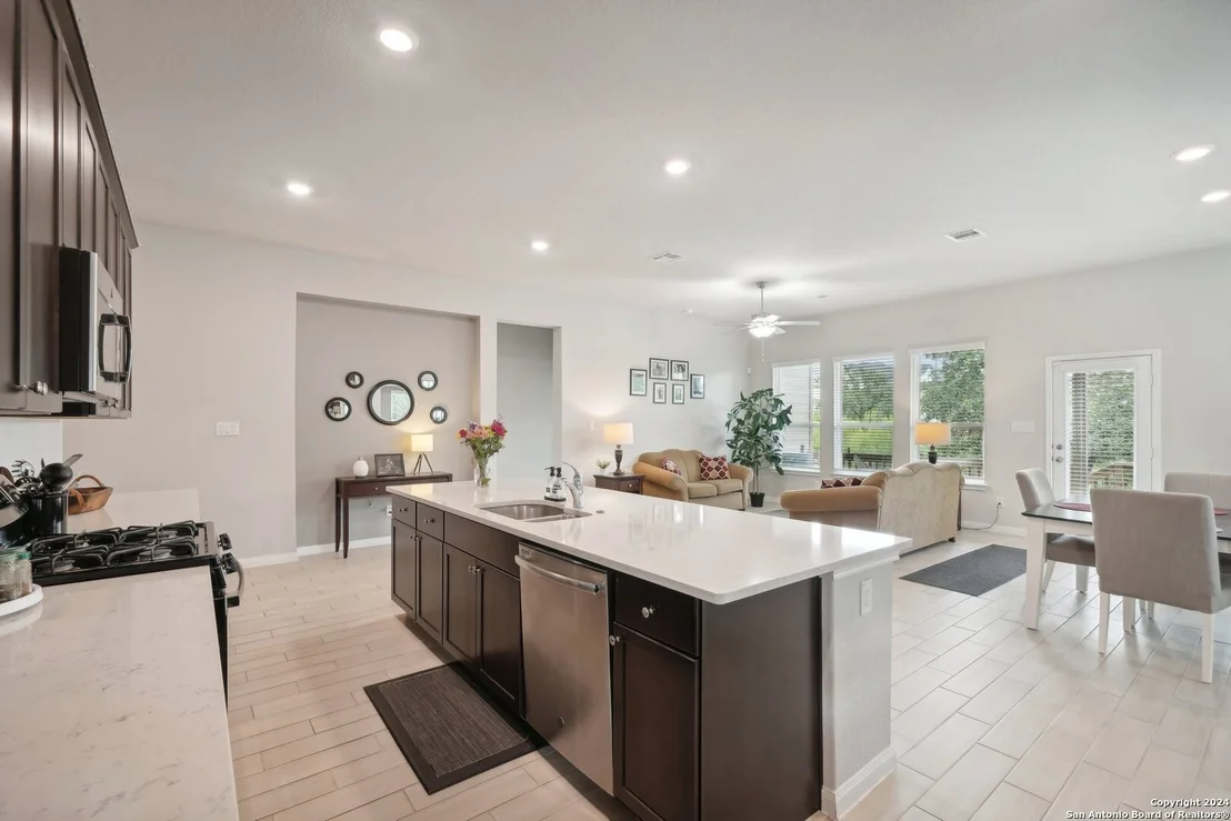 Photo of 1413 NICHOLAS PARK