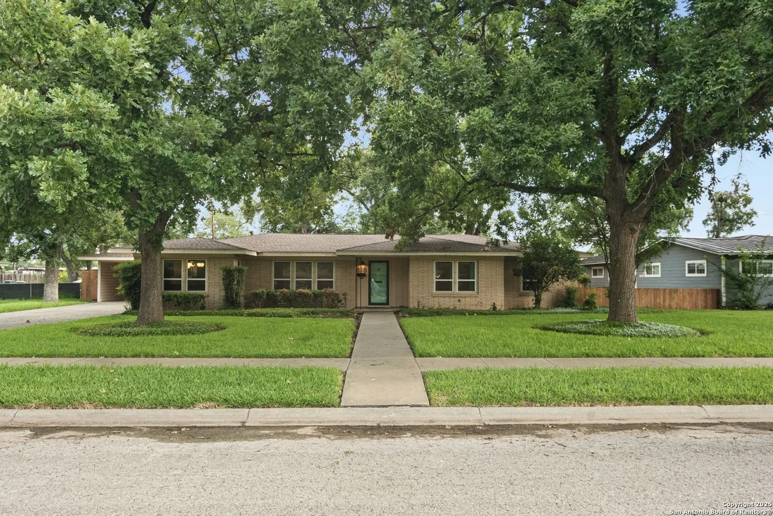 Photo of 818 Cherry