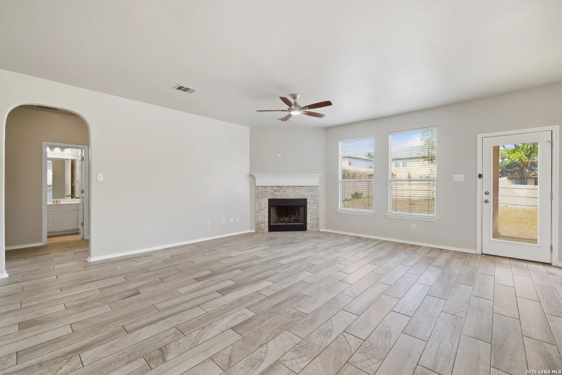 Photo of 25602 Sophora