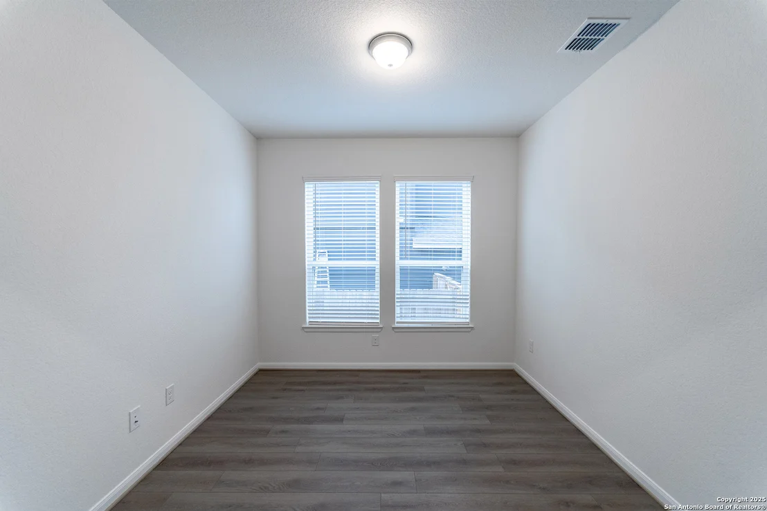 Photo of 6332 Black Butte