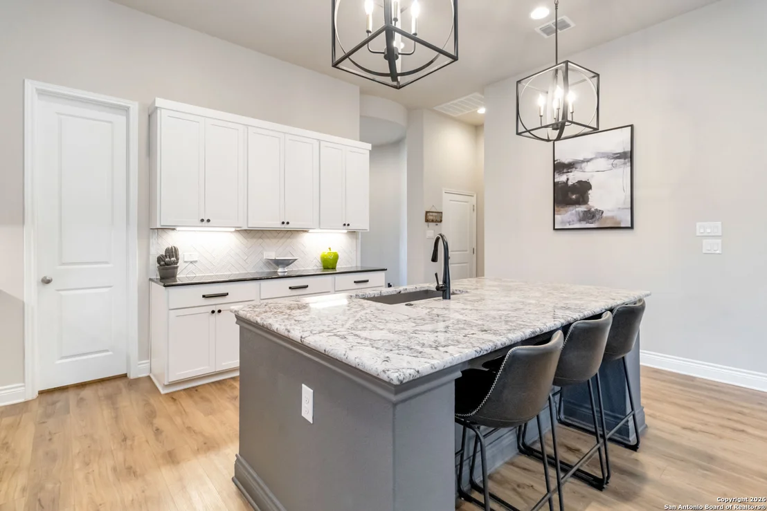 Photo of 1030 Cadogan Squire