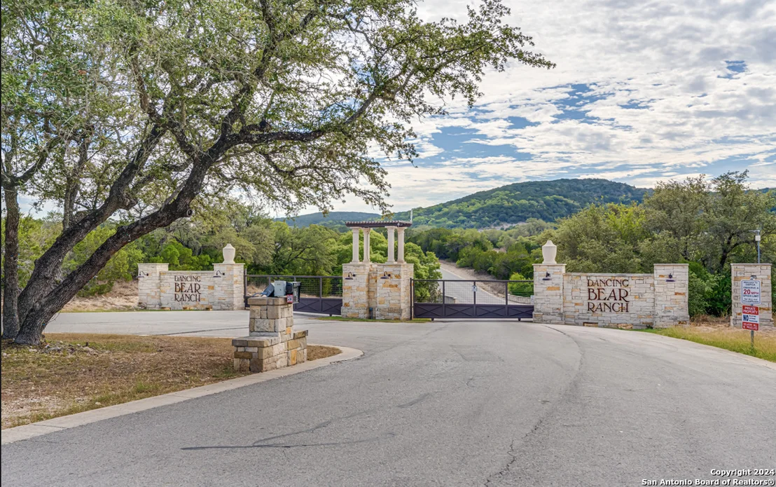 Photo of 391 PR 1748 Lot 391