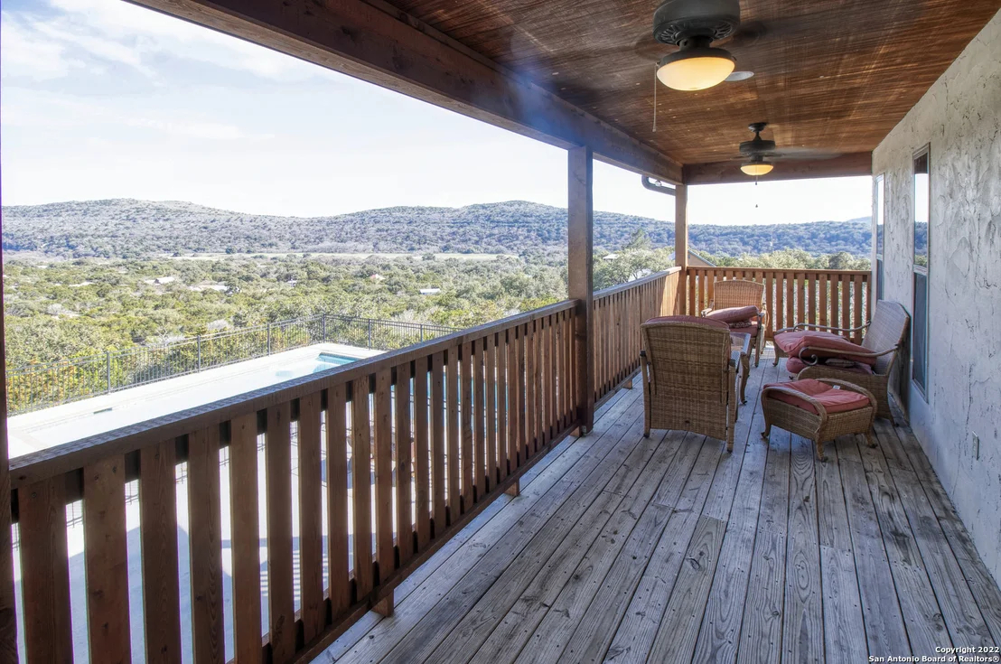 Photo of 210 Bluebonnet Dr