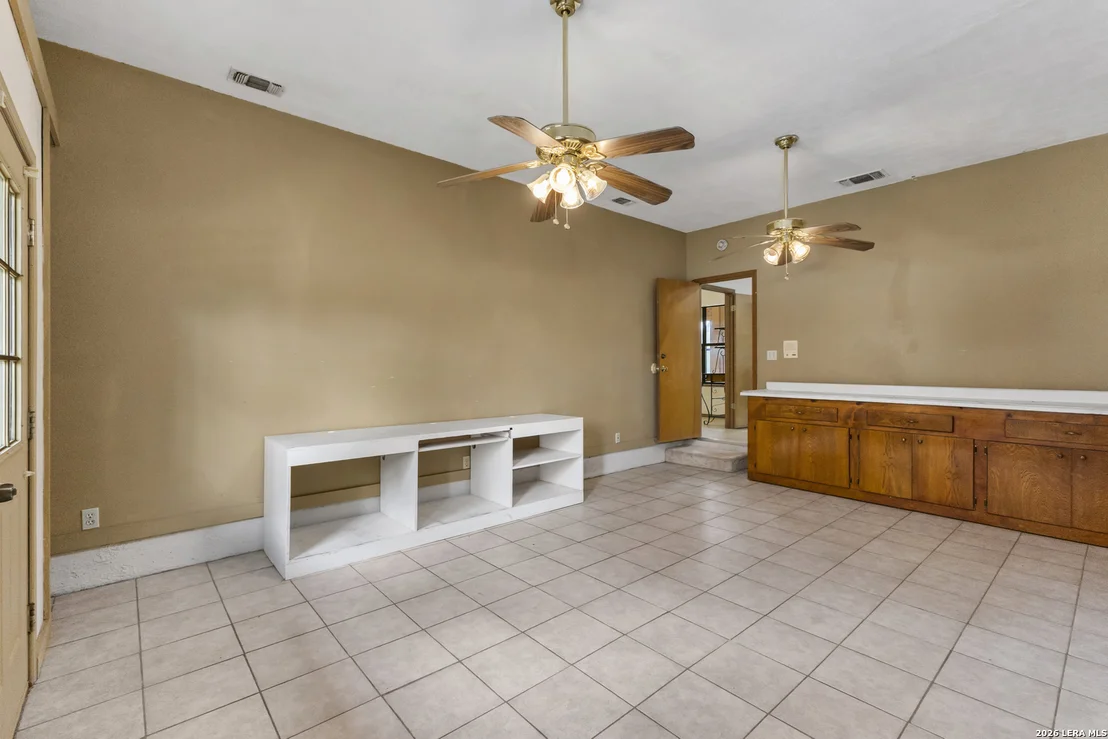 Photo of 165 SETTLERS CIR