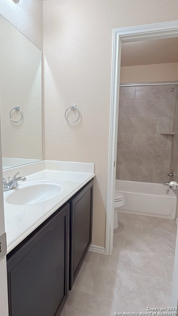 Photo of 8411 PUENTE
