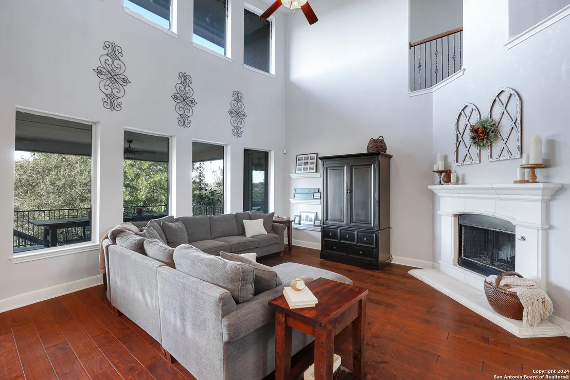 Photo of 3607 Sunset Cliff