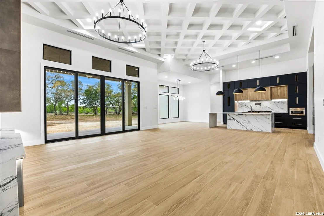 Photo of 577 Private road 3702
