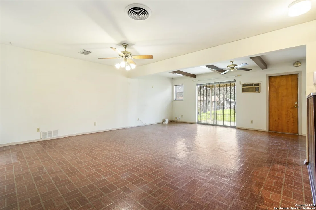 Photo of 3226 COLONY DR
