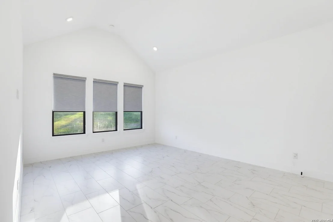 Photo of 27815 Arrowsmith