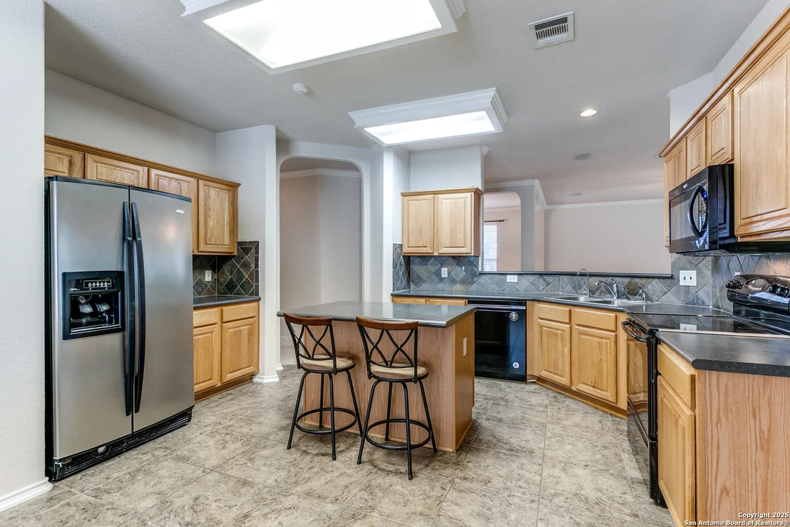 Photo of 756 San Gabriel