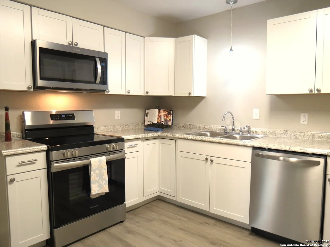 Photo of 550 Como