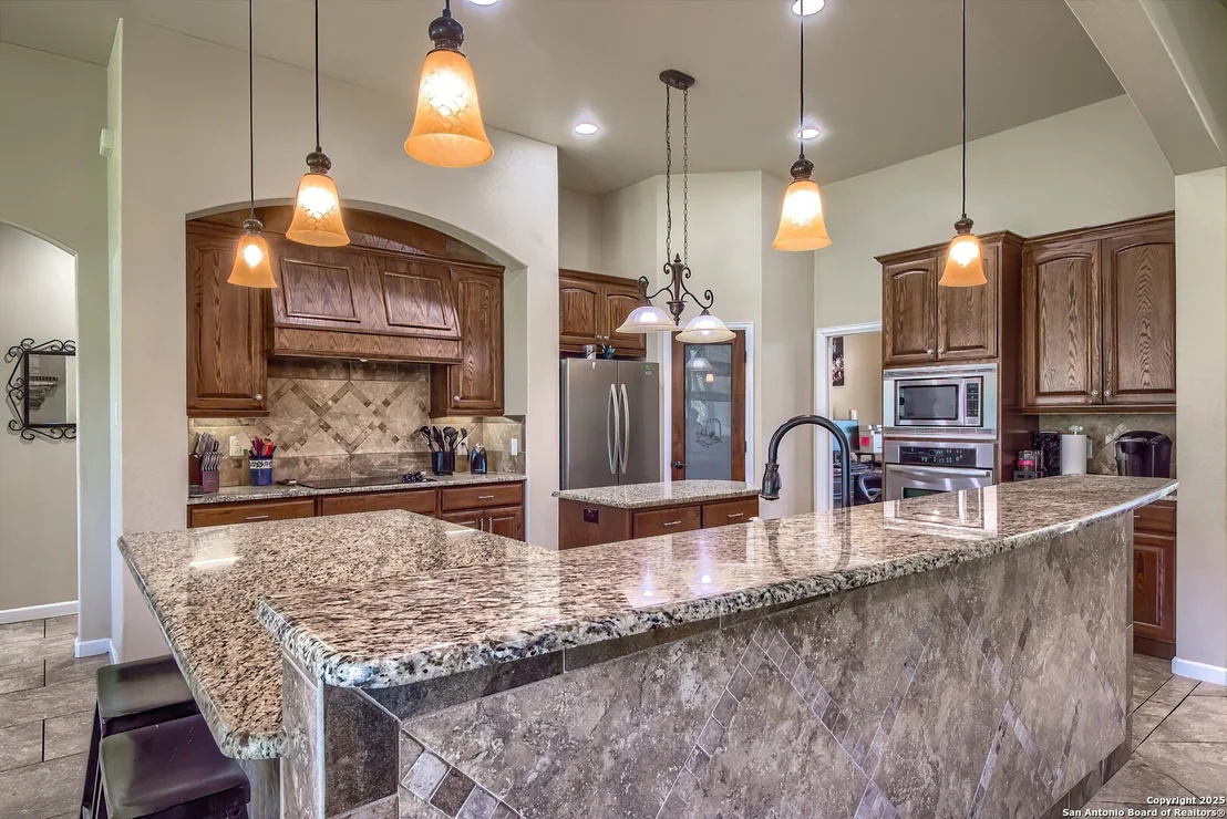 Photo of 141 Circle Six