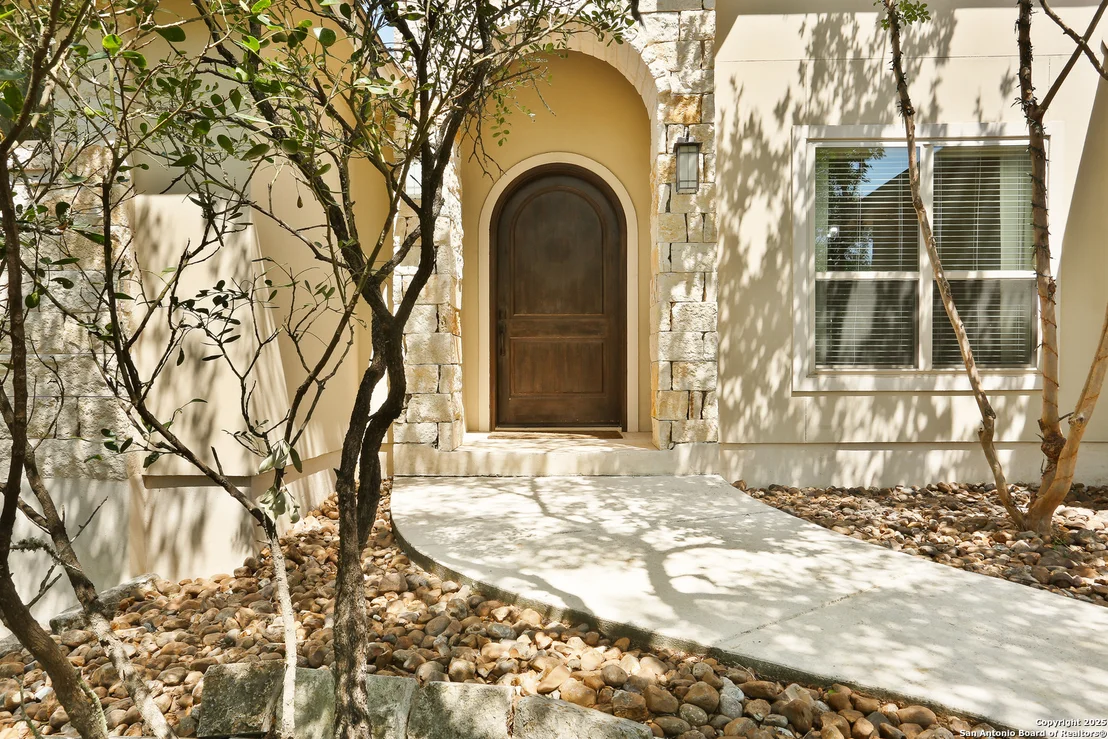 Photo of 12302 Calvert