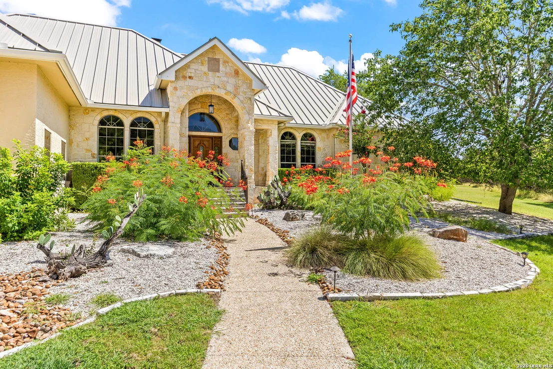 Photo of 111 White Tail Dr