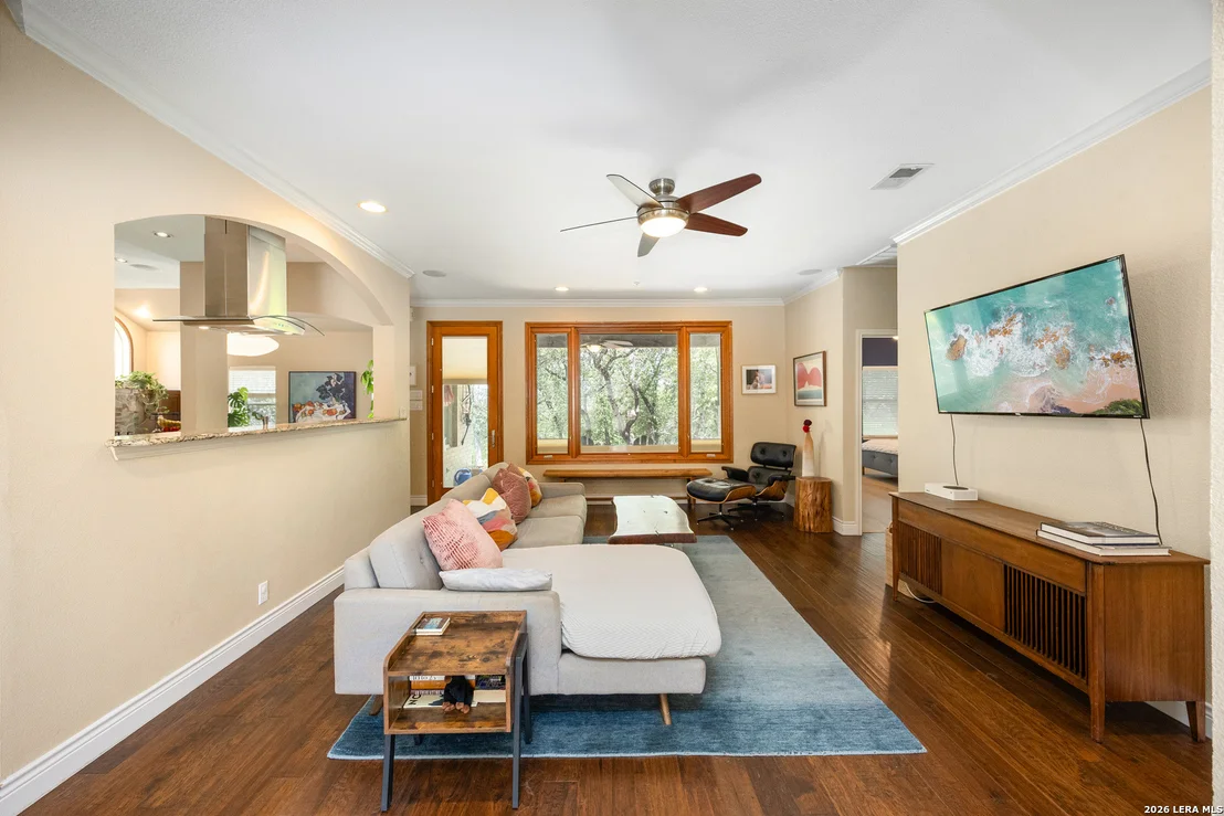 Photo of 1059 Flagstone