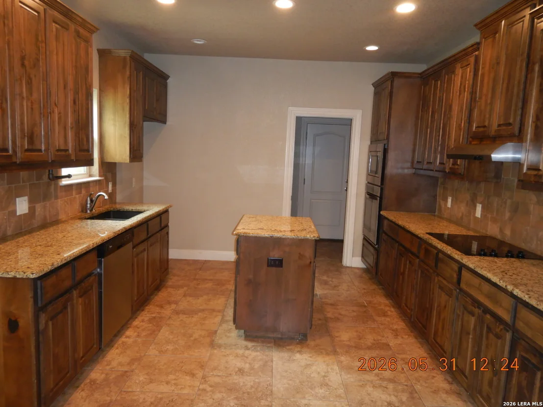 Photo of 13147 Compass Rose
